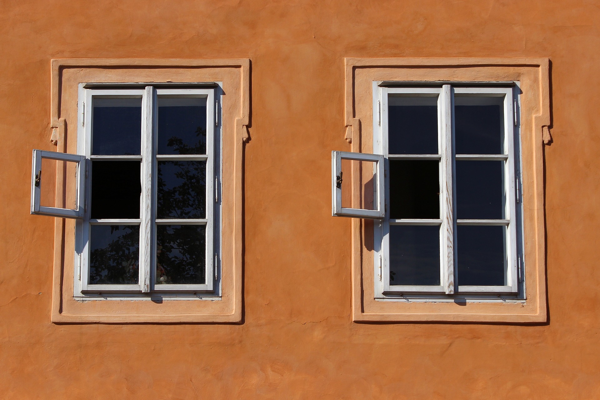 Jakie są najlepsze sposoby na uszczelnienie okien?